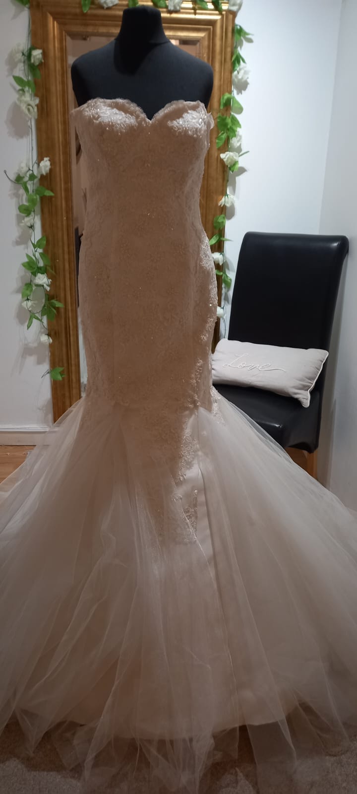 The Roberta Wedding Gown